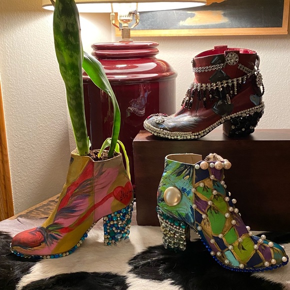 Meet your Posher, Stephanie - Picture 2 of 16